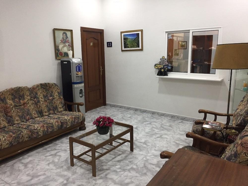 Palacios Fuencarral Guest house Madrid